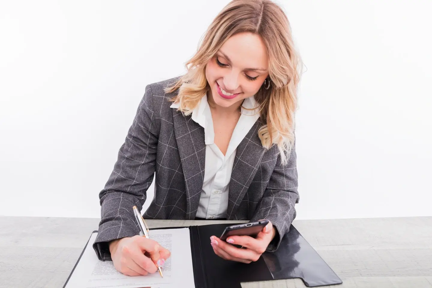 7 Advantages of Electronic Signatures for Hiring and Recruitment