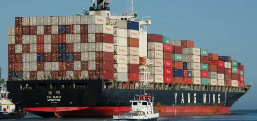 The Impact of Bulk Shipping on Overall Business Expenses
