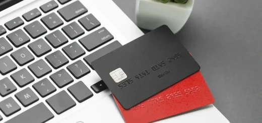 How to Identify the Perks and the Pitfalls of Any New Credit Card